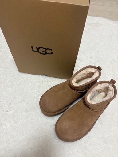 アグ　UGG ムートンブーツ　23センチウルトラミニ