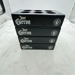 【❗️✨インテリアにも◎✨❗️】Jose Cuervo（ホセ・クエルボ）ショットグラストレイ 4個セット｜バー用品・ディスプレイ用　簡易清掃済の画像