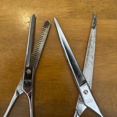 シザー髪切りハサミ二本セットの画像