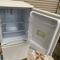 E780 SHARP 2ドア冷蔵庫　SJ-D14C-Wの画像