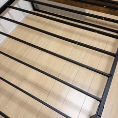 ナチュラル　ウッド　セミダブル　ベッドフレーム　木製の画像