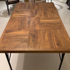 ダイニングテーブル　無垢の画像