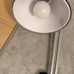デスクライト 山田照明 グレーの画像