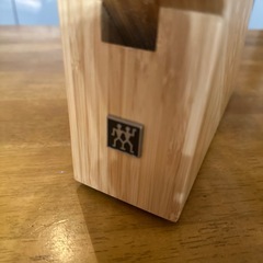 竹製ナイフホルダー 家型 Zwillingsの画像