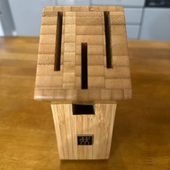 竹製ナイフホルダー 家型 Zwillingsの画像