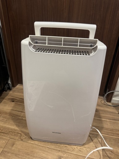2021年製】アイリスオーヤマ 衣類乾燥除湿機 DDB-20（動作良好