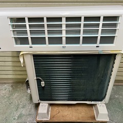 ■動作OK 破損箇所あり■東芝 エアコン 6畳用 2.2kw 2019年製■TOSHIBA RAS-F221M 単相100V 冷媒R32■ジャンク品扱いの画像