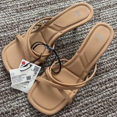 【新品未使用】ZARAスポーティサンダルの画像