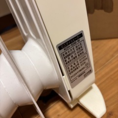 美品アイリスオーヤマ　ミニオイルヒーターホワイトKOH-50M W箱ありの画像