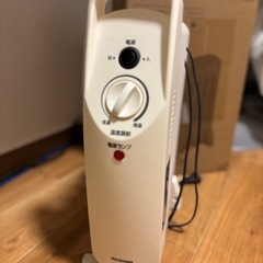 美品アイリスオーヤマ　ミニオイルヒーターホワイトKOH-50M W箱ありの画像