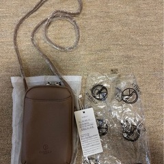 D.KELLY スマホショルダーバッグ モカ　新品の画像
