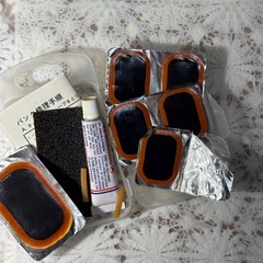 自転車　パンク修理キットの画像