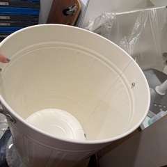 ゴミ箱　の画像