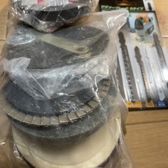 高儀　工具一式セット　ドリル＆丸鋸＆ジグソー＆ディスクグラインダー＋磁石、
延長コード、の画像