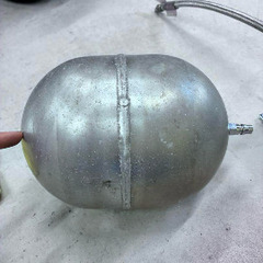 12Vコンプレッサー ワンオフアルミタンクの画像