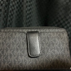 マイケルコース財布の画像