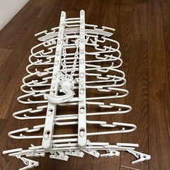 10連ハンガー洗濯バサミ付きの画像