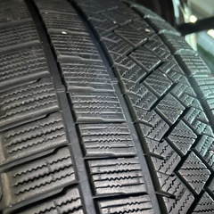 ピレリアイスゼロ　　　の画像