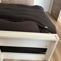 キングサイズベッドの画像