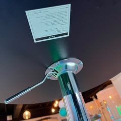 丸テーブルの画像