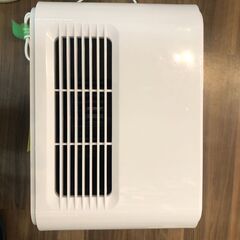 【ジャングルジャングル石津店】　 コンプレッサー式 除湿機 除湿器 湿気対策 乾燥機 空気清浄 マイナスイオン コンパクト 結露 梅雨 部屋干し 室内干し カビ対策 洗濯物　202年製　新生活  堺市 西区 東区 北区 南区 堺区 石津の画像