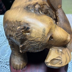 熊の置き物　北海道土産　熊の彫刻の画像