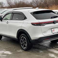 ★信用回復ローン＆自社ローン★ヴェゼルHV4WD  純正エンスタ  ETC  Apple CarPlay  HDMI  Bカメラ  Android Auto  アダプティブクルーズコントロール  ドラレコ  衝突軽減3の画像