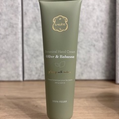 取引中【Laline】ラリン　シャワージェル、ボディスクラブ、ボディクリーム、ハンドクリームの画像