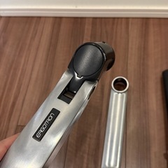 ERGOTRON デュアルモニターアームの画像