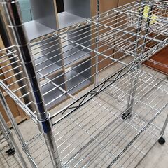 J1983　【リユースのサカイ柏店】　4段メタルラック　クリーニング済みの画像