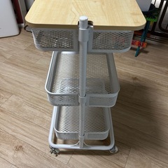 スチールワゴン天板付きの画像