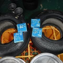 カートホイール（フロント）ベアリング付きとタイヤのセット　ラジオフライヤー用にどうぞの画像