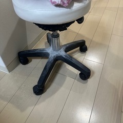 ネイル、マツエクチェアの画像