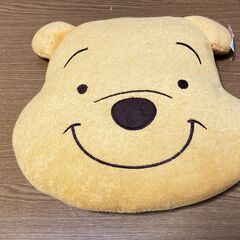【中古/長期保管品/お引取り限定】■DISNEY■プーさん■クッション＋ぬいぐるみ2点セット■の画像