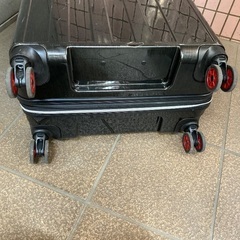 超軽量の大型スーツケース75.50.30センチの画像