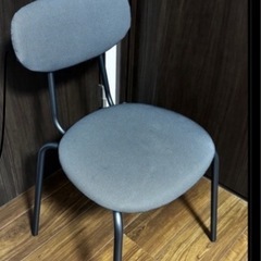 IKEA椅子二脚の画像