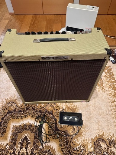 ギターアンプ　peavy classic 50 動作品　パネル今のところ欠品
