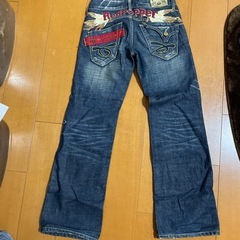 レッドペッパージーンズの画像
