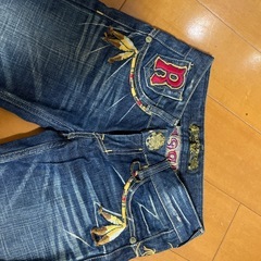 レッドペッパージーンズの画像