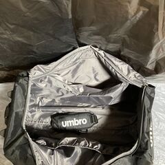 アンブロ　umbro ボストンバッグ キャリーバッグ　3WAY　部活　サッカー　野球　ブラックの画像