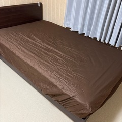 ベッドマットレスセミダブル用シーツ(ブラウン)の画像