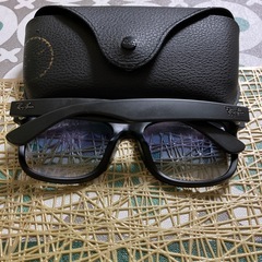 レイバンサングラスブルーグラデーションカラーの画像