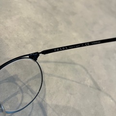プラダ　メガネ　度なし　日本製　チタニウムの画像