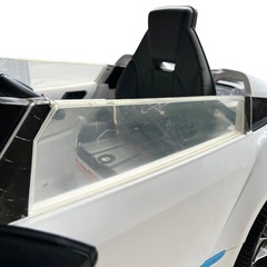 【BMW】トイザらス　BMW i8 こども用乗り物の画像