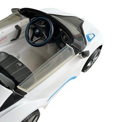 【BMW】トイザらス　BMW i8 こども用乗り物の画像