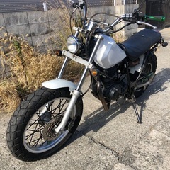 ヤマハ　TW200  DG07J  書類付実働ベース車の画像