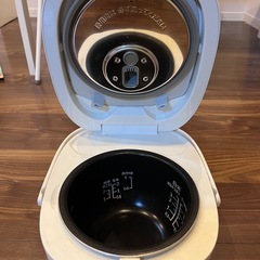 炊飯器の画像