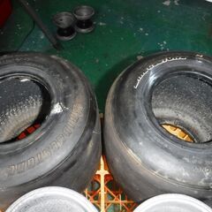 カートホイール（リヤ）とタイヤのセット②　ラジオフライヤー用にどうぞ。の画像
