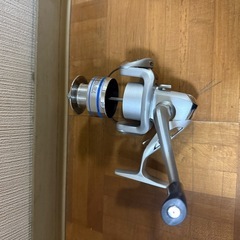 釣具　リール　tender 2500 ジャンクの画像