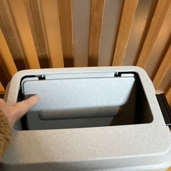 ゴミ箱の画像
